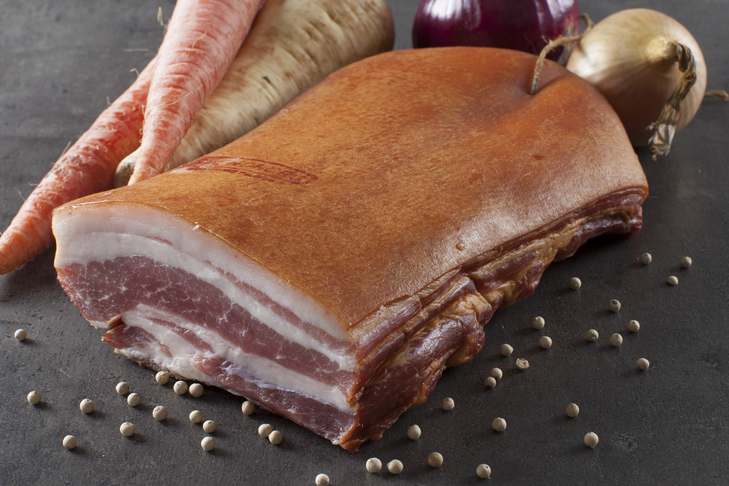 Tørsaltet bacon